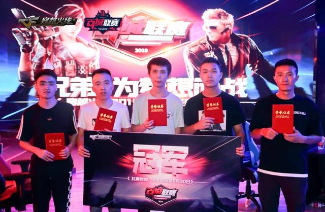 CSGO比分：EPL S12最后一轮，Navi 2：0 送G2五连跪