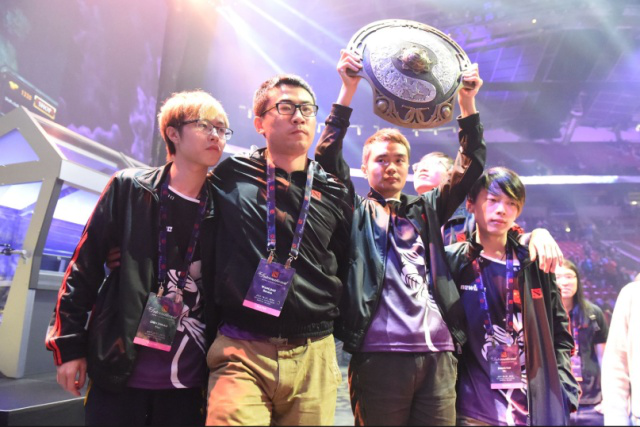 LPL官方：恭喜破阵队获得2023赛季季前启航赛冠军