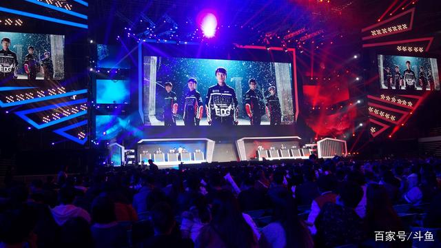 【赛前预告】王者荣耀冬季冠军杯，1月17日 成都AG超玩会 vs 南京Hero久竞