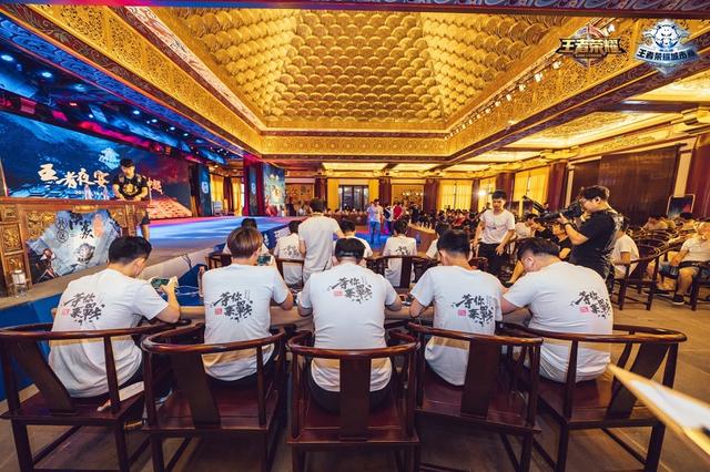 Anyone's Legend 发布了阵容和第一阶段常规赛的赛程：首场比赛将在16日对阵 LGD Gaming