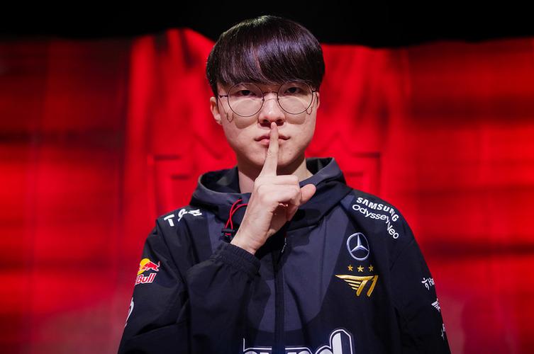 KT Rolster 和 Nongshim RedForce 在 LCK 2025 赛季中获得胜利